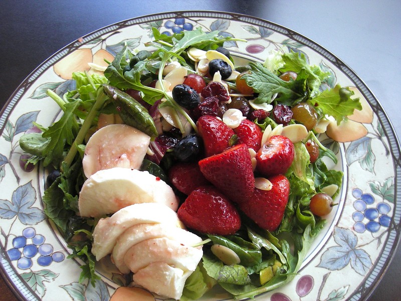 Very_Berry_Salad.jpg