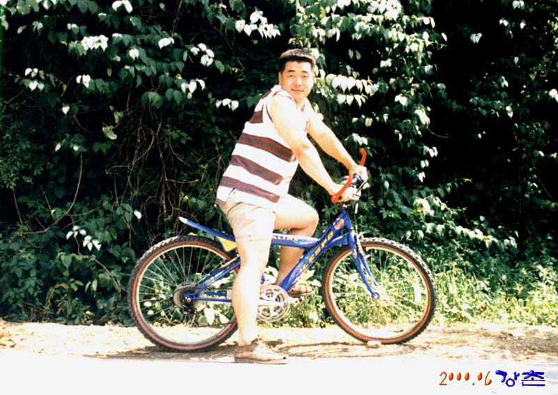 054m.jpg