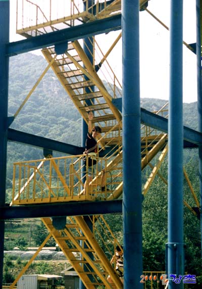 055m.jpg